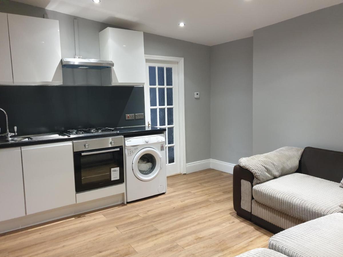 Lovely 1 Bedroom Flat High Barnet 3 Mins Away Exteriér fotografie